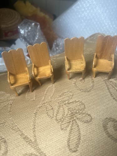Dolls house wooden - dolls, chairs