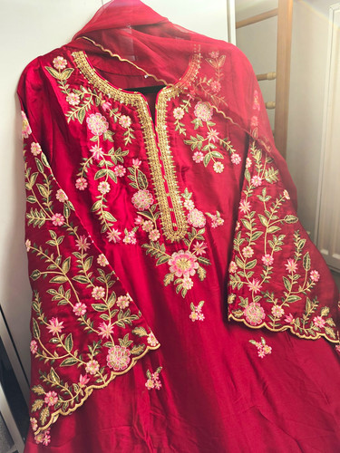 Women red embroidered silk - red,