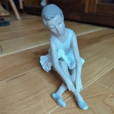 Nao by Lladro Daisa Porcelain