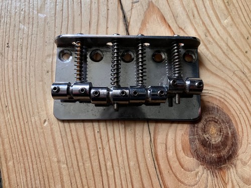 Fender jazz bass guitar bridge - bass,