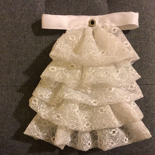 Jabot cravat white - cravat, in