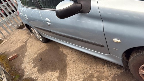 Peugeot 206 5dr 2002 - peugeot,