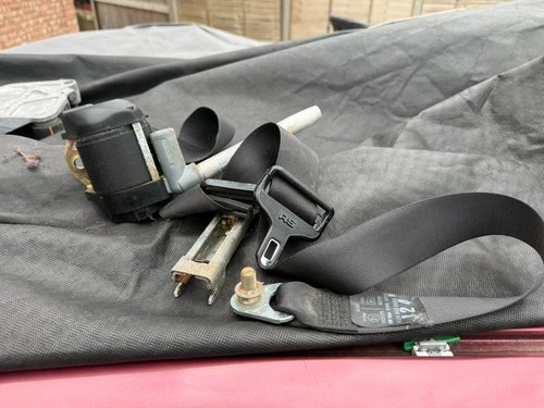Mercedes front seat - mercedes,