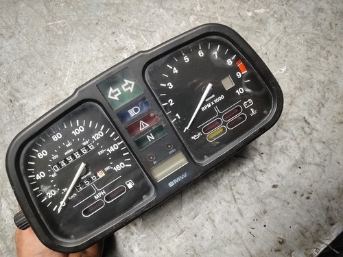 Gauges instruments speedometer