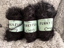 150G SIRDAR FUNKY FUR WOOL