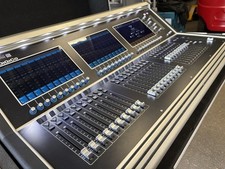 DiGiCo S31 Digital Mixing Console With Flight Case