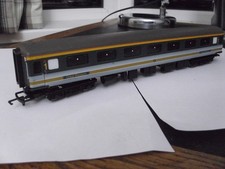 Hornby First Great Western OO gauge R4224A 1st class coach number 5636