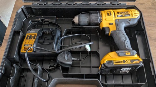 Dewalt cordless drill 18v - cordless,