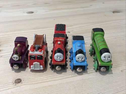 Thomas wooden railway worn - 5,