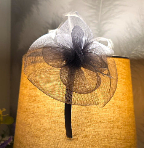Grey mesh feather flower - grey,