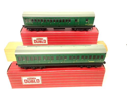 Pair hornby dublo rail - of,