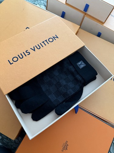 Louis vuitton men knit - louis,