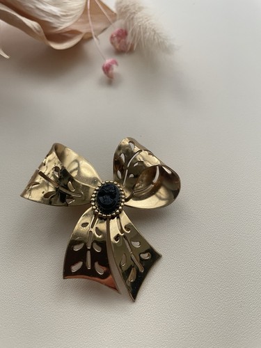 Vintage coro gold - vintage,