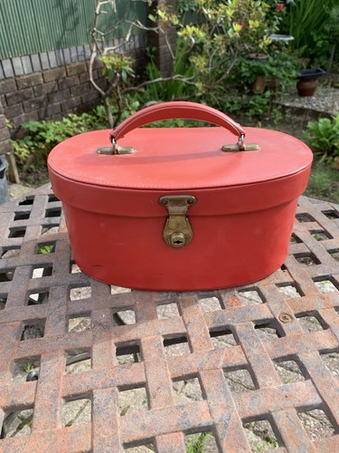 Vintage red vanity case - vintage,