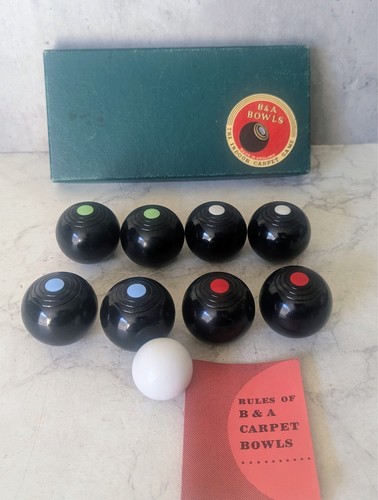 Carpet bowls set banda - b, a