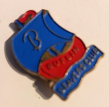 13 vintage butlins badges - Brighton, Pwllheli, Filey