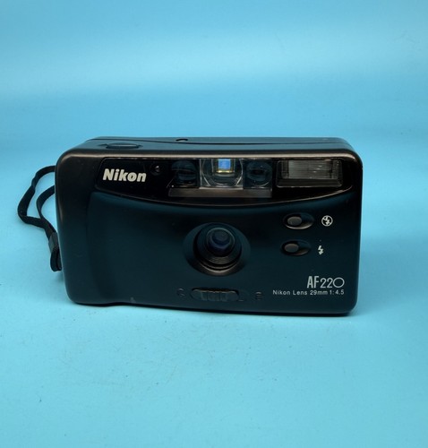 Nikon 220 35mm - nikon, film