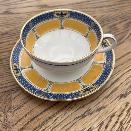 Royal worcester crown - royal,