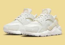 NIKE AIR HUARACHE TRAINERS UK