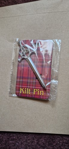 New scottish kilt - , pin