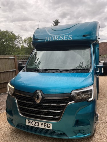 Renault master 5tonne - renault, horse