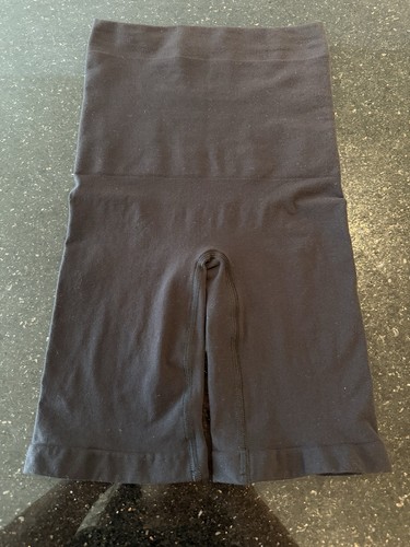 Skims shorts black nwot - shorts, s/m