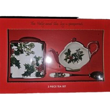 Gift: Portmeirion 'Holly and