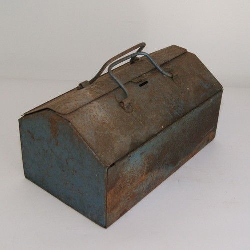 Vintage metal toolbox - vintage,