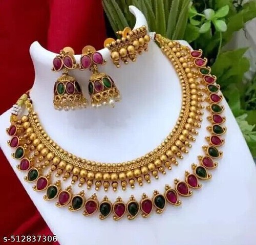 Bollywood women south indian - women's,