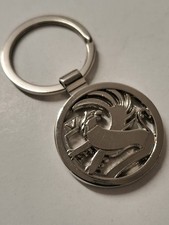VAUXHALL OLD STYLE RETRO GRIFFIN EMBLEM METAL KEYRING FOB. ASTRA CORSA NOVA ETC.