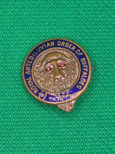 Vintage raob pin badge - vintage,