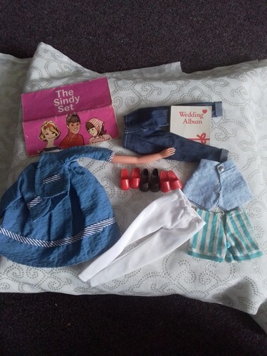 Pedigree sindy doll bundle - sindy,