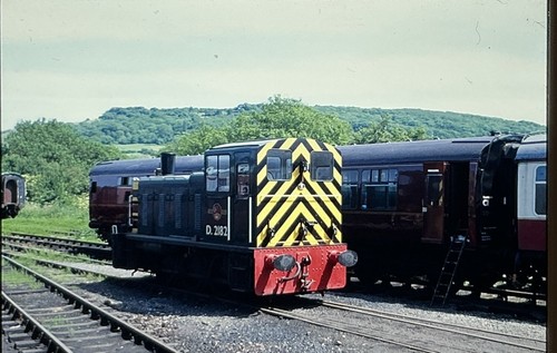 35mm slide diesel shunter - 35mm,