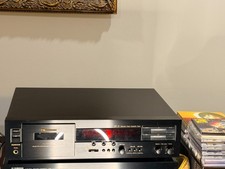 Nakamichi DR-10 cassette deck