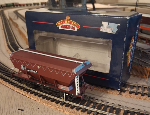 Bachmann ews 46t cea - bachmann, covered