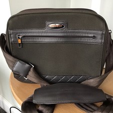 Samsonite Black Label Travel Bag In Excellent Condition with Shoulder Strap VGC