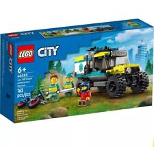LEGO CITY: 4x4 Off-Road Ambulance Rescue (40582)