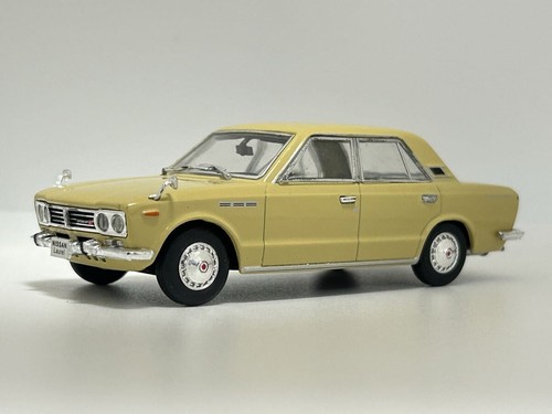 Norev nissan laurel - 1/43,
