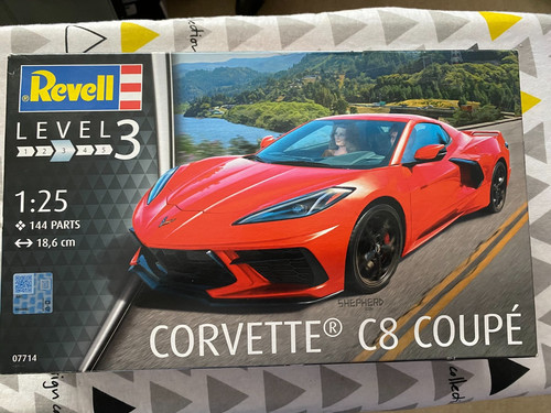 Revell chevrolet corvette - revell, 1/25