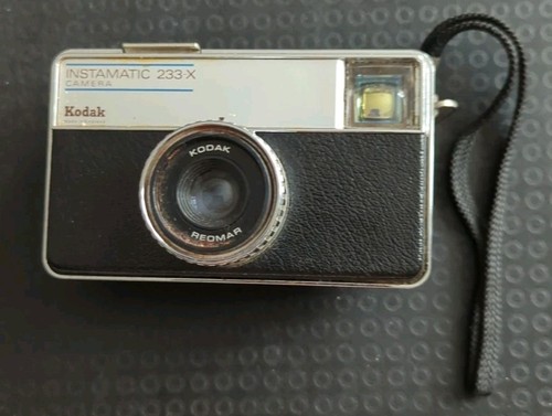 Kodak instamatic 233 - instamatic, camera