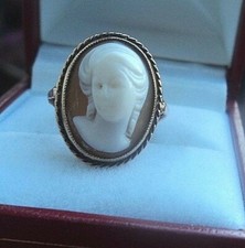 Super Carved 9ct Yellow Gold Raised Head Cameo Ring h/m 1996 Birmingham - size K