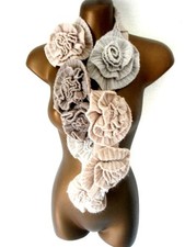 Elisa Cavaletti Daniella Dallavalle knit flower scarf beige & mocha (9147