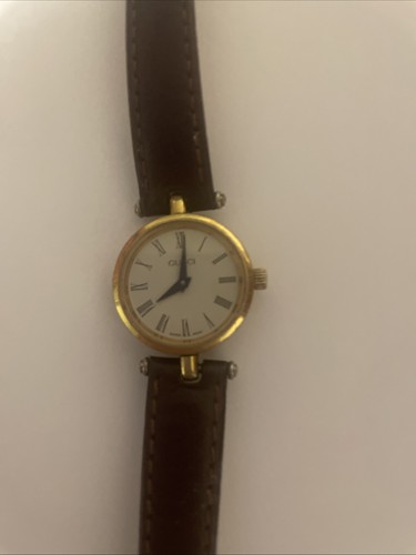 Gucci vintage ladies watch - ,