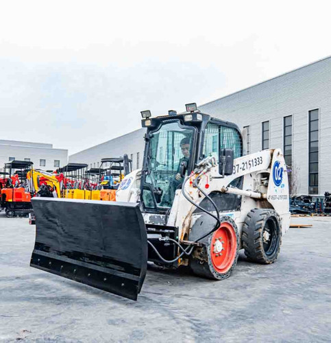 Skid steer snow blade - 71",