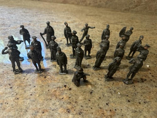 Vintage lead soldiers - vintage,