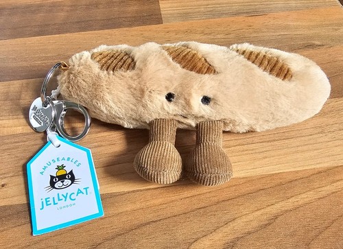 Bnwt genuine jellycat - bnwt,