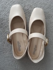 LADIES SHOES BALLET GOLD