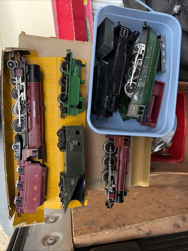 Old hornby model railway parts - model,