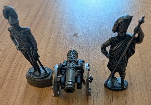 Vintage cast metal army - cast,