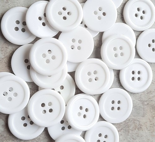25mm round coat - round, 4-hole